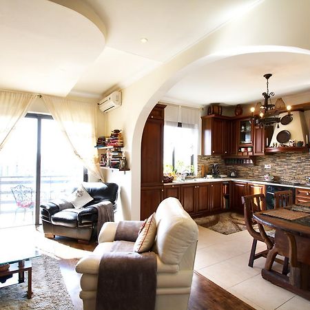 Sunshine Court Bed & Breakfast เซนต์พอลส์เบย์ ภายนอก รูปภาพ